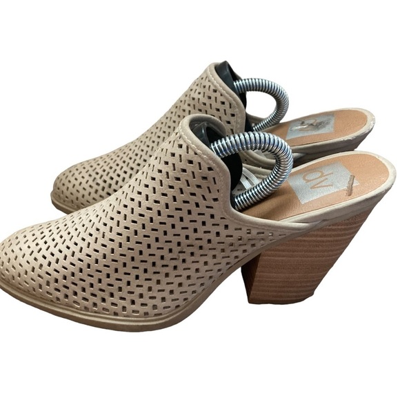 DV By Dolce Vita Perforated Taupe Heeled Mules Women’s Size 6.5 EUC - Picture 2 of 7